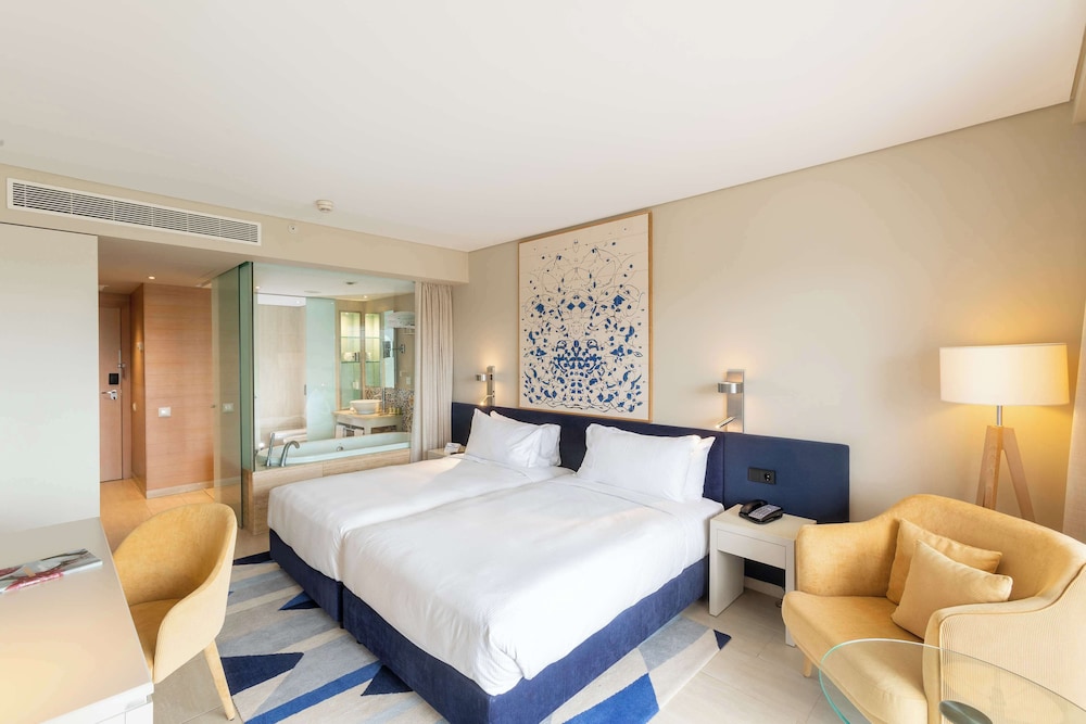 Deluxe Twin Room - Photo 2