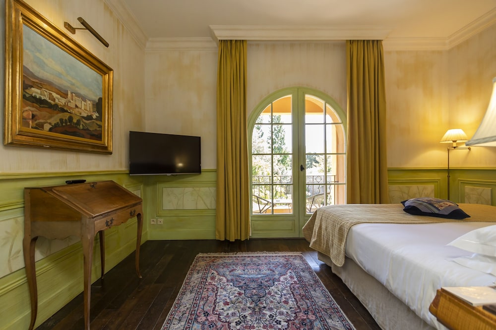 Classic Double Room, 1 Double Bed, Mountain View, Garden Area photo 2