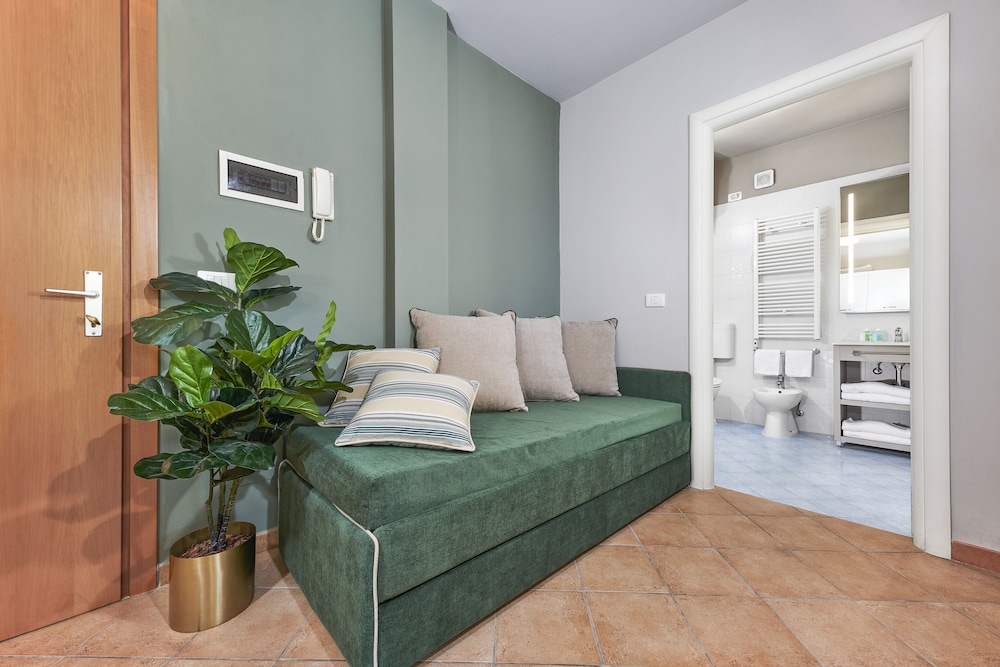 Apartment, 1 Bedroom, Ground Floor - Photo 4