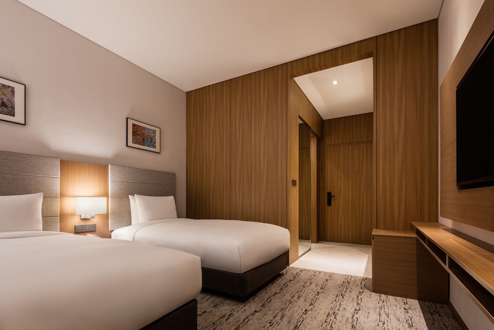 Economy Room, 2 Twin Beds, Non Smoking (No Outside View)