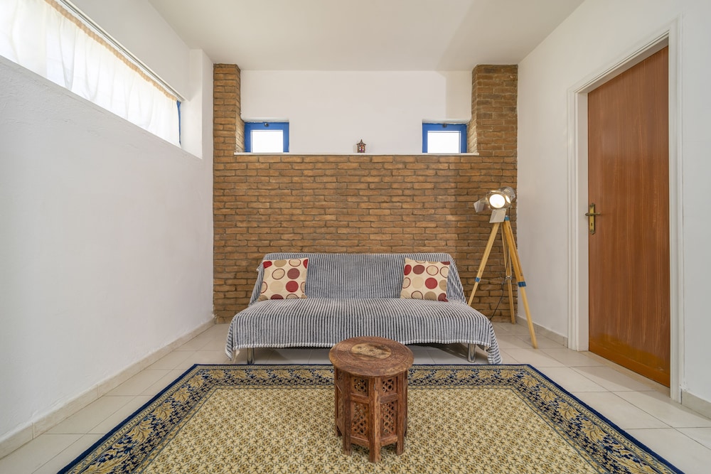 Standard Studio - Photo 7