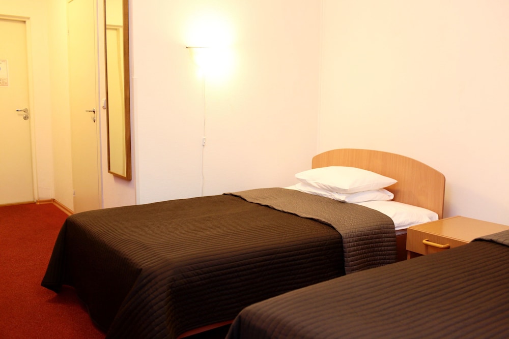 Economy Twin Room