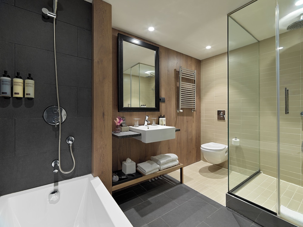 Superior Triple Room (Deluxe) thumbnail 5