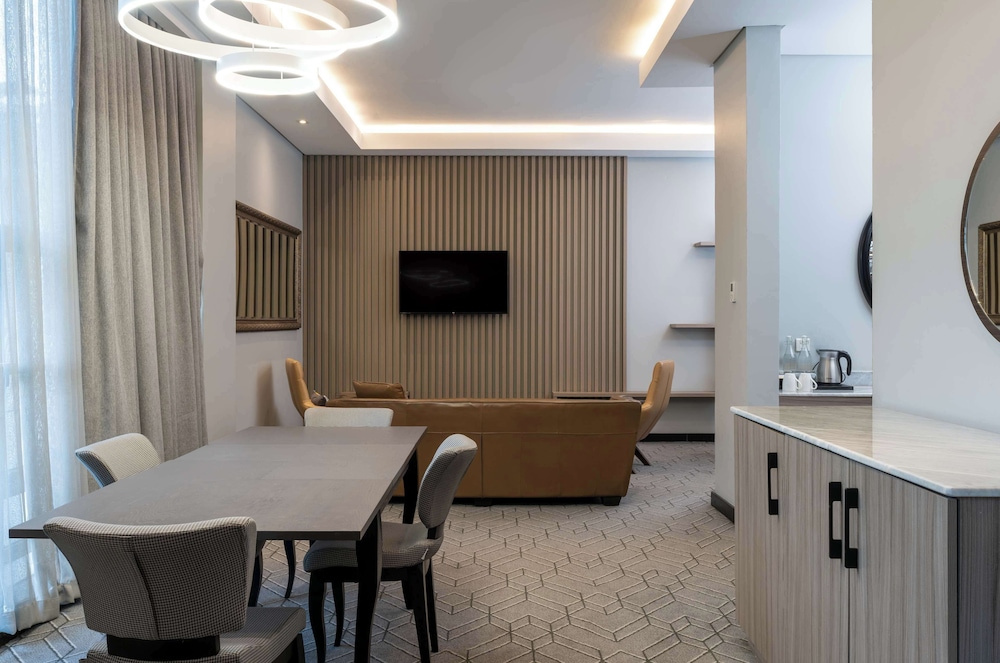 Presidential Suite, Pool View photo 2