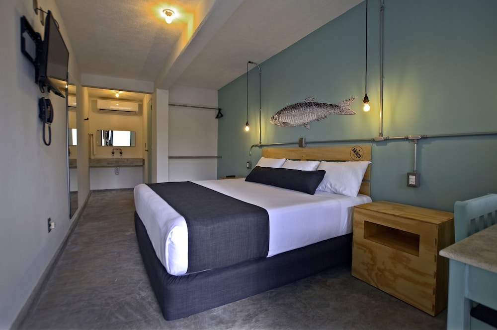 Standard Room, 1 King Bed
