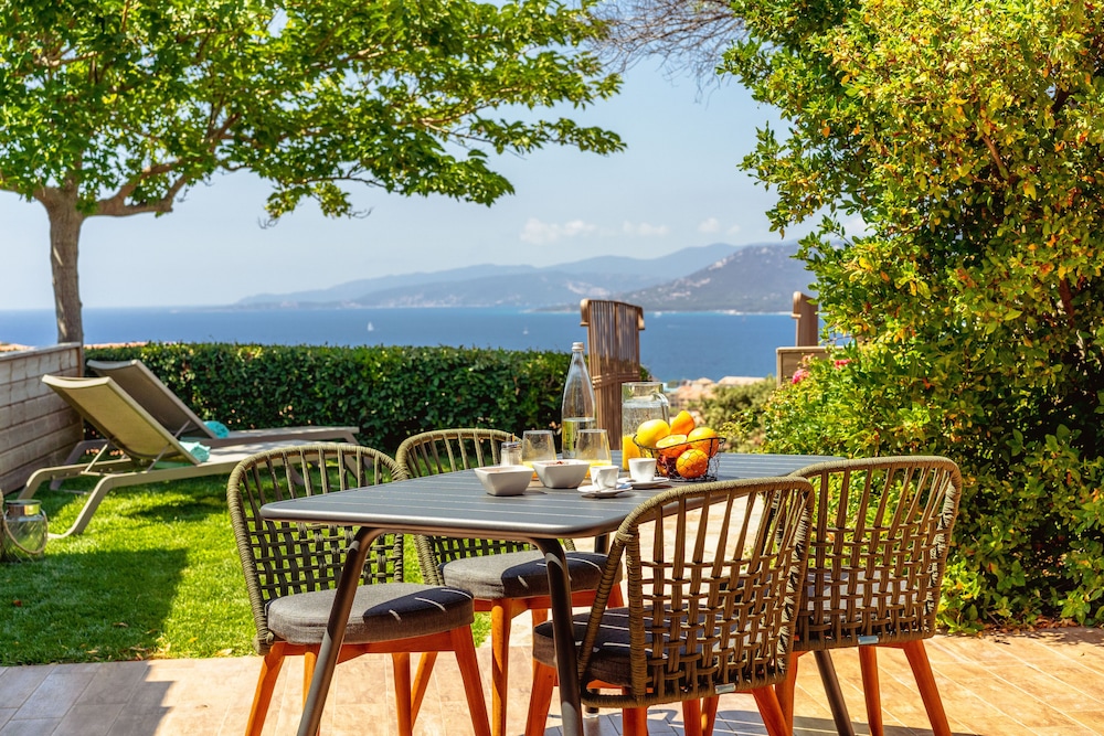 Superior Villa photo 2