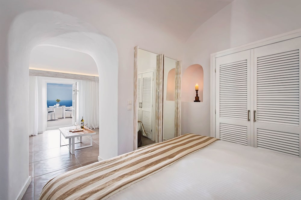Deluxe Suite - Photo 10