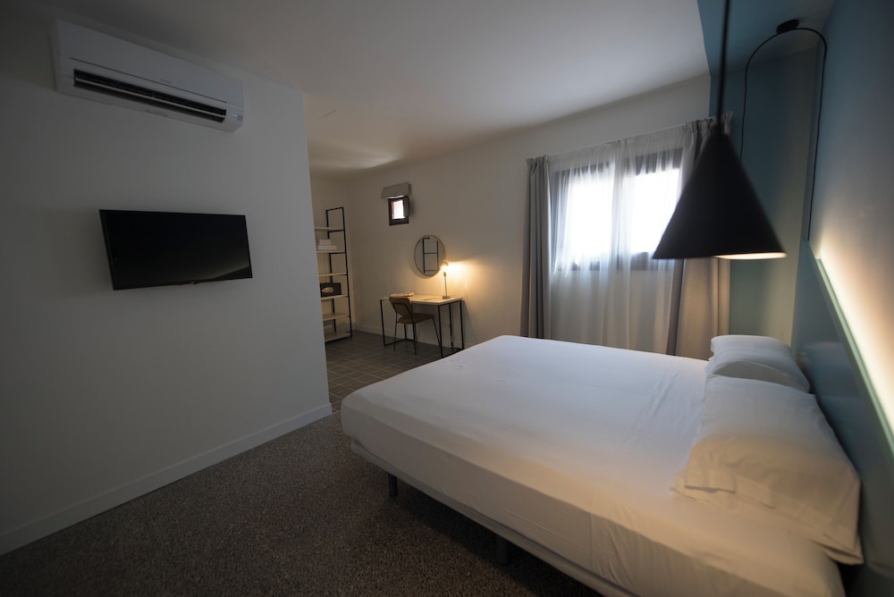 Classic Double Room - Photo 3
