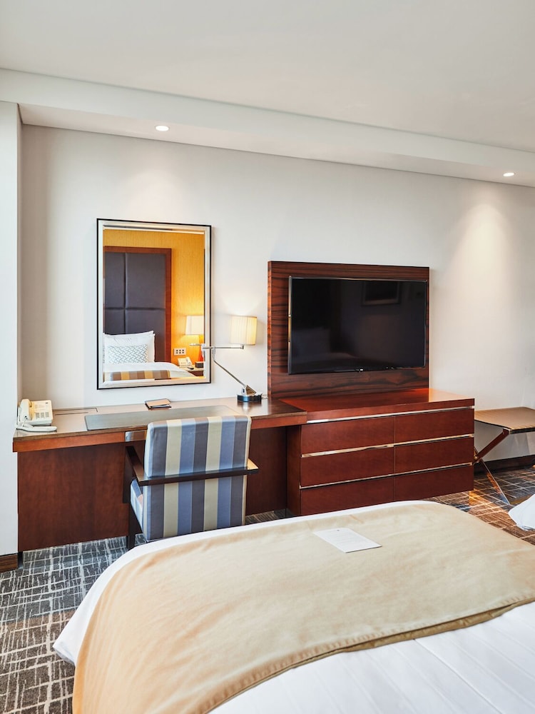 Club Deluxe Double (Club Access For 2) - Photo 3