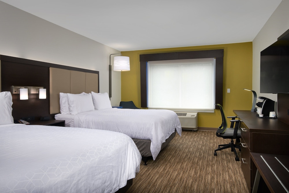 Standard Room, 2 Queen Beds - Photo 3