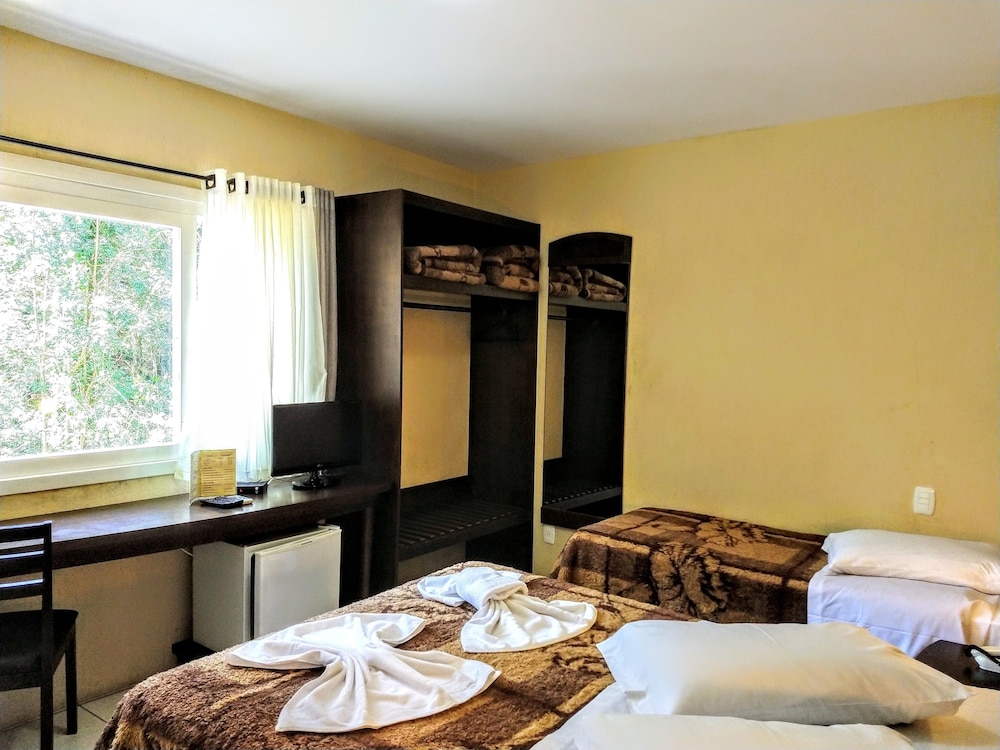 Deluxe Triple Room photo 1