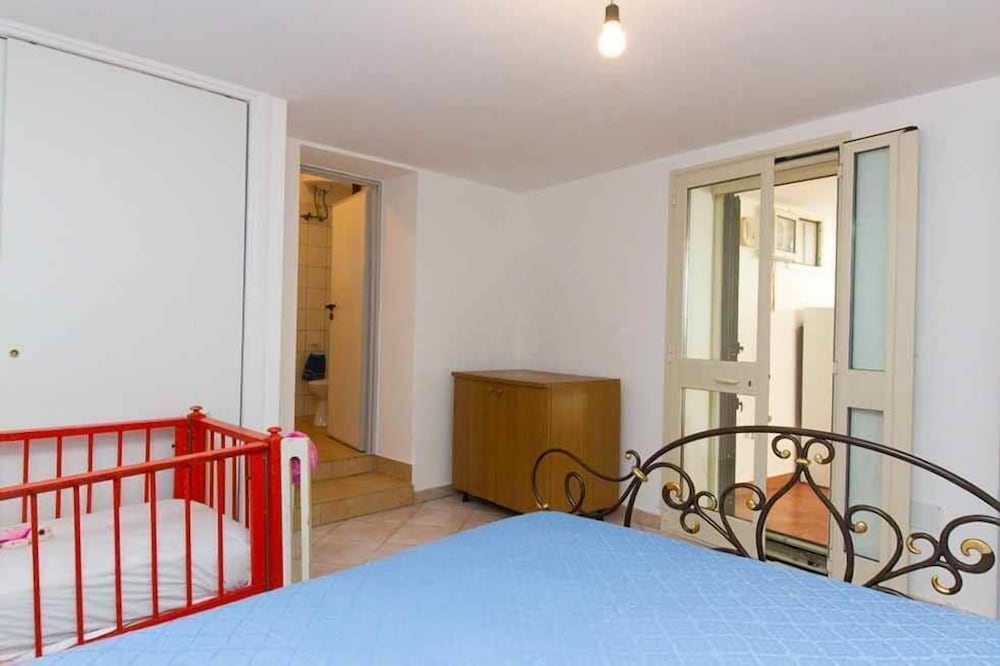Cottage (2 Bedrooms)