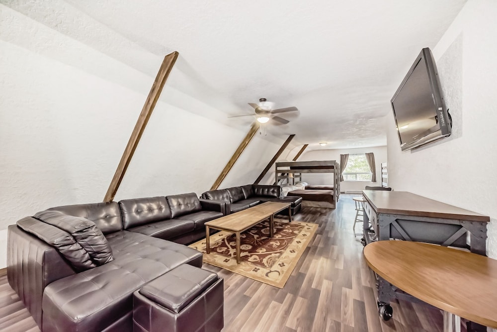 Upper Bunkhouse