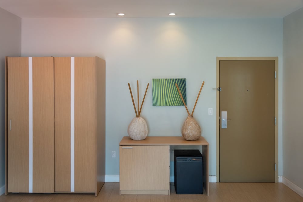 Standard Room, 1 Bedroom, Refrigerator, City View photo 2