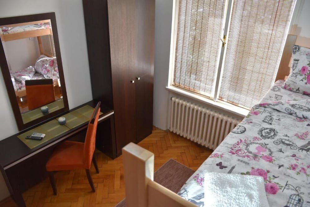 Classic Quadruple Room