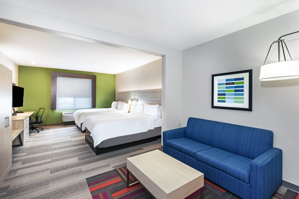 Suite, 2 Queen Beds, Accessible (Communications Accessible) - Photo 1