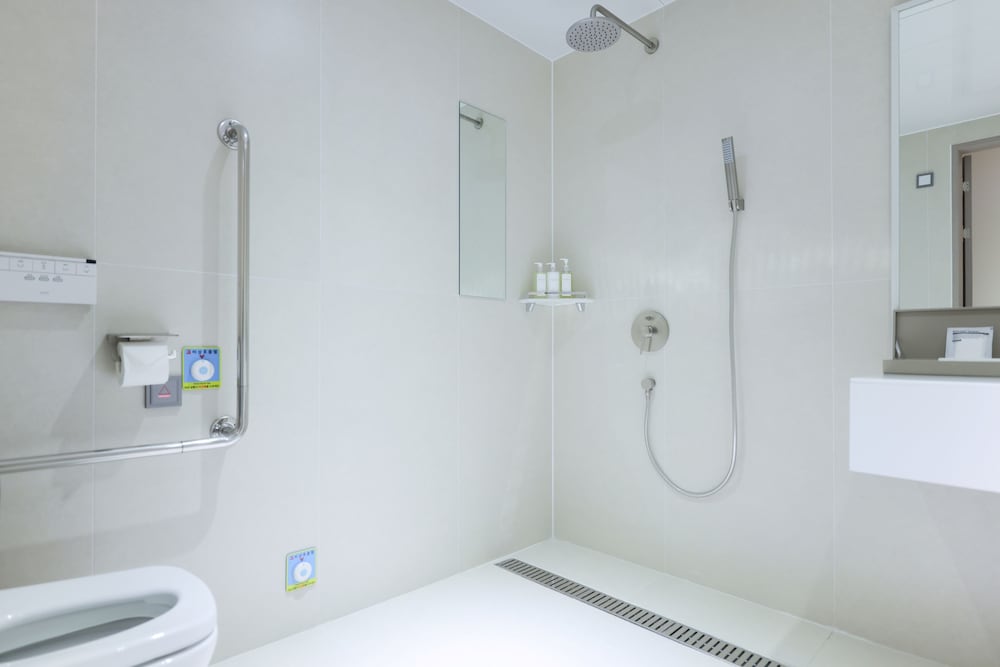 Junior Suite Twin Room - Photo 12
