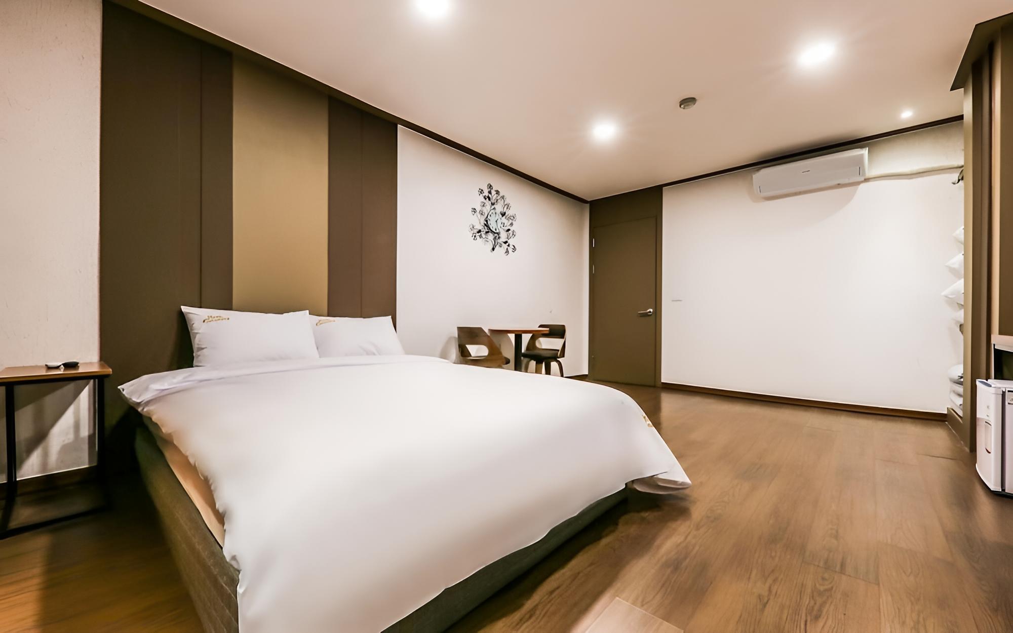 Room (Suite room (VIP)) photo 1
