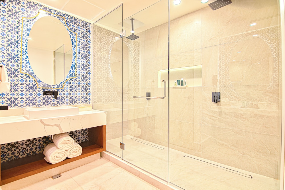 Luxury Studio Suite photo 2