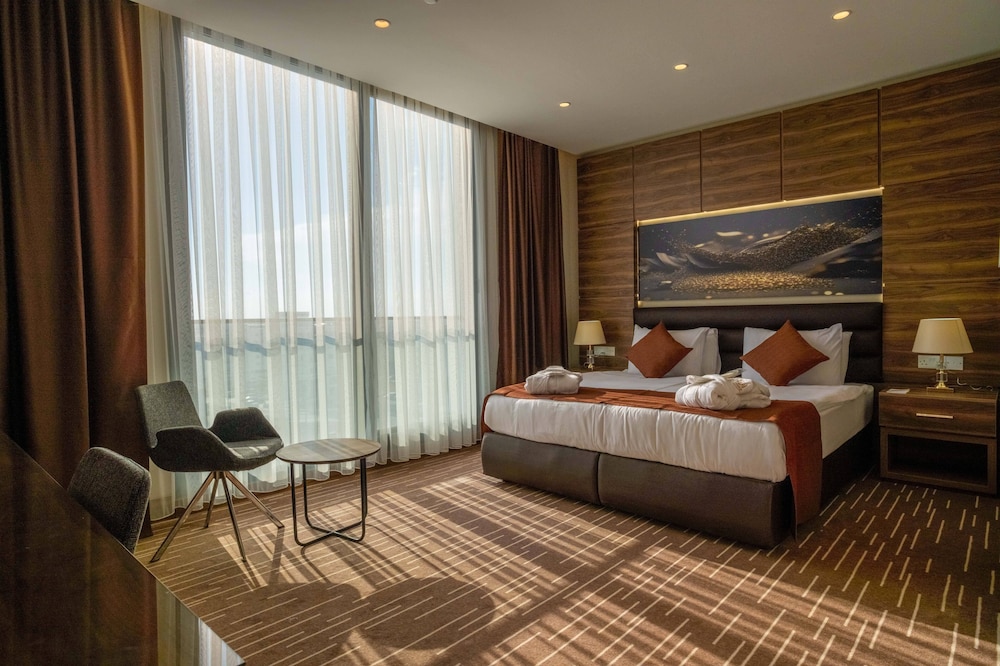 Superior Room, City View