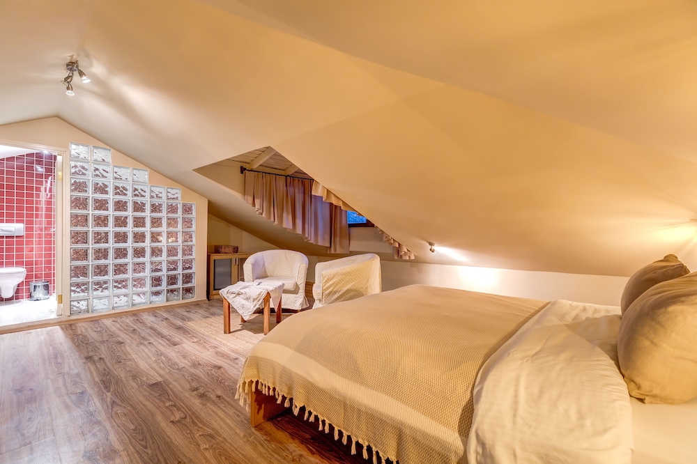 Loft photo 1