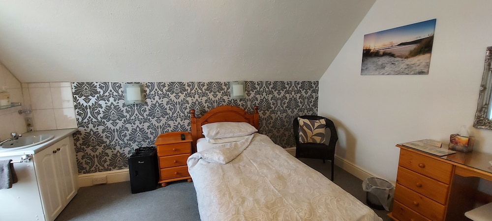 Single Room photo 2