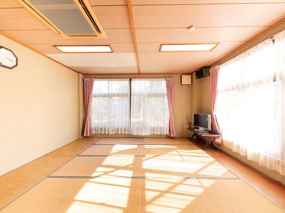 Japanese Room with Shared Washroom - 10 pax, Non-Smoking - Photo 5