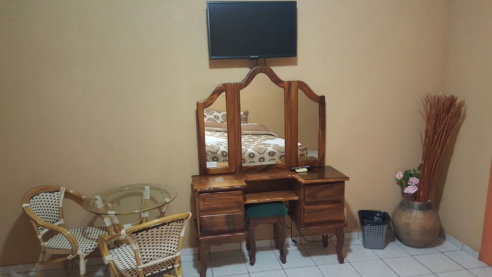 Standard Quadruple Room, 1 Bedroom photo 3