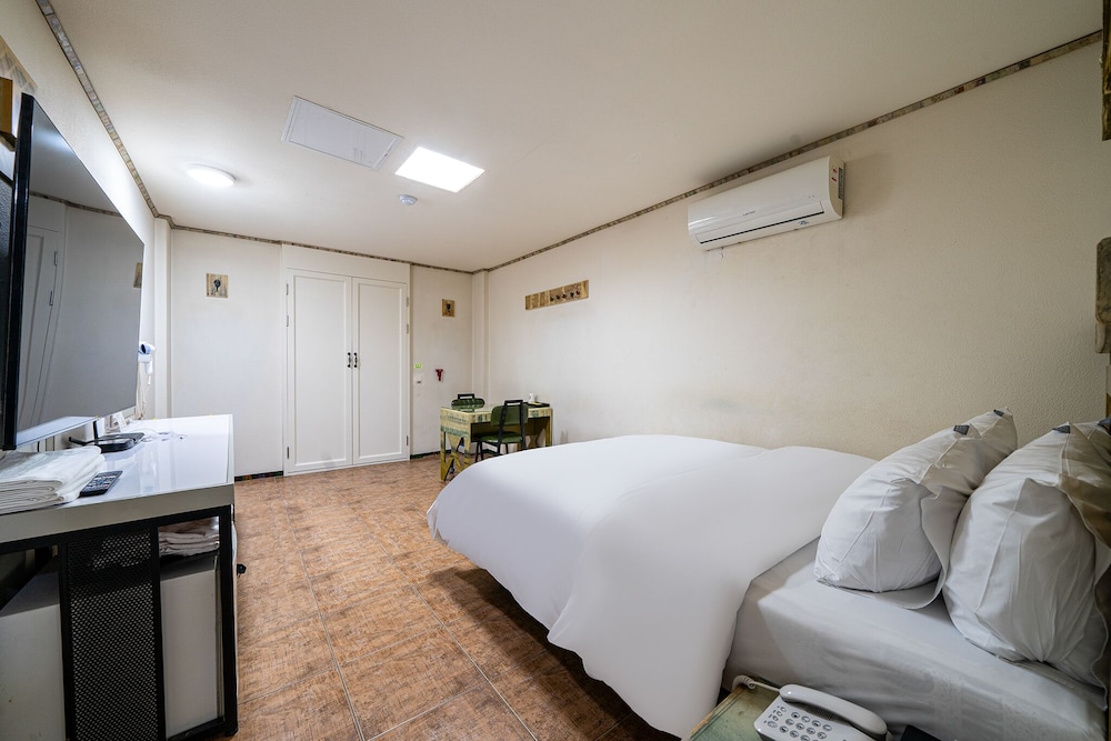 Basic Room photo 1