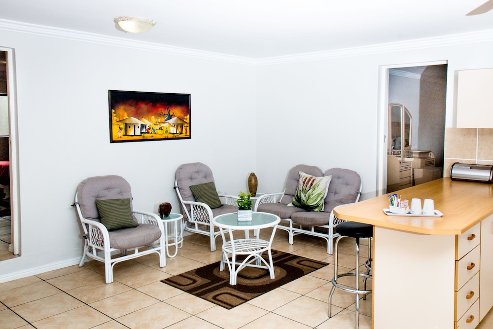 Family Apartment, 2 Bedrooms photo 3