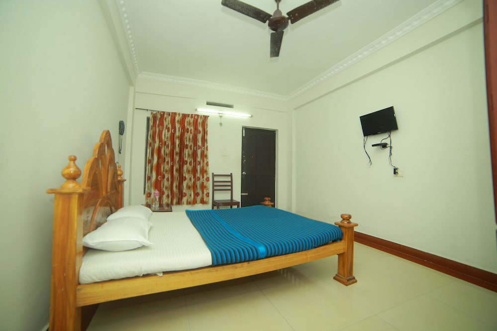 Deluxe Room, 1 Double Bed, Non Smoking photo 2