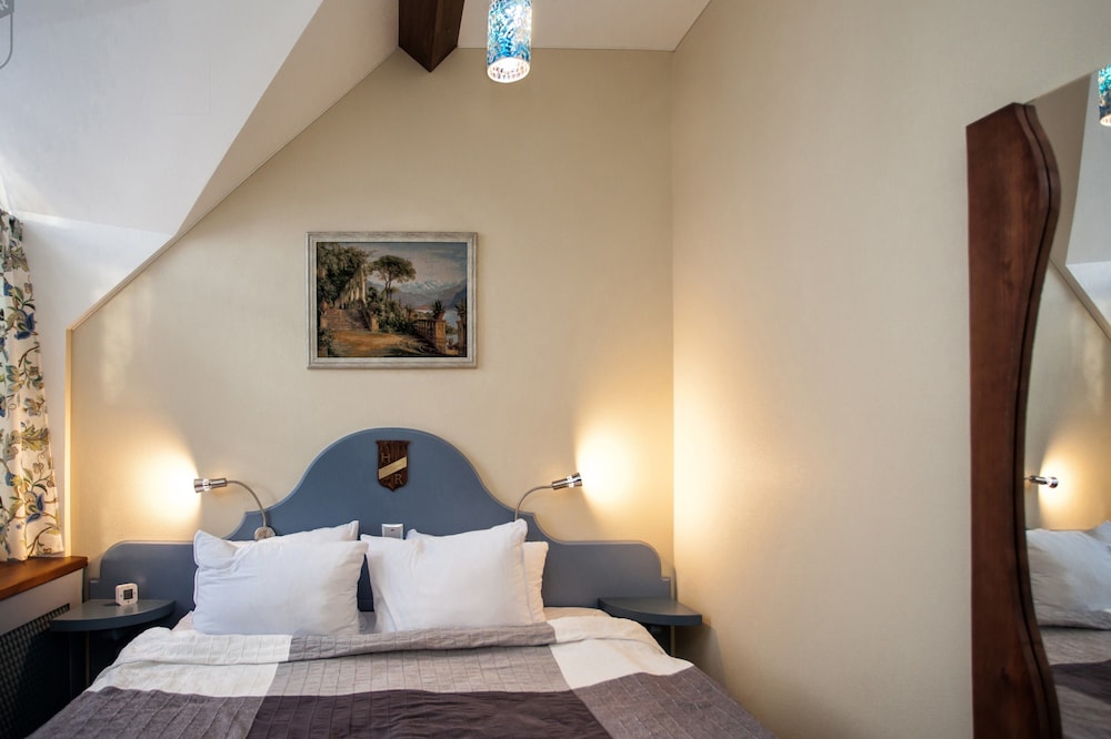 Standard Double Room photo 3