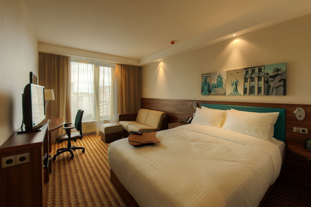 Room, 1 Queen Bed with Sofa bed photo 2