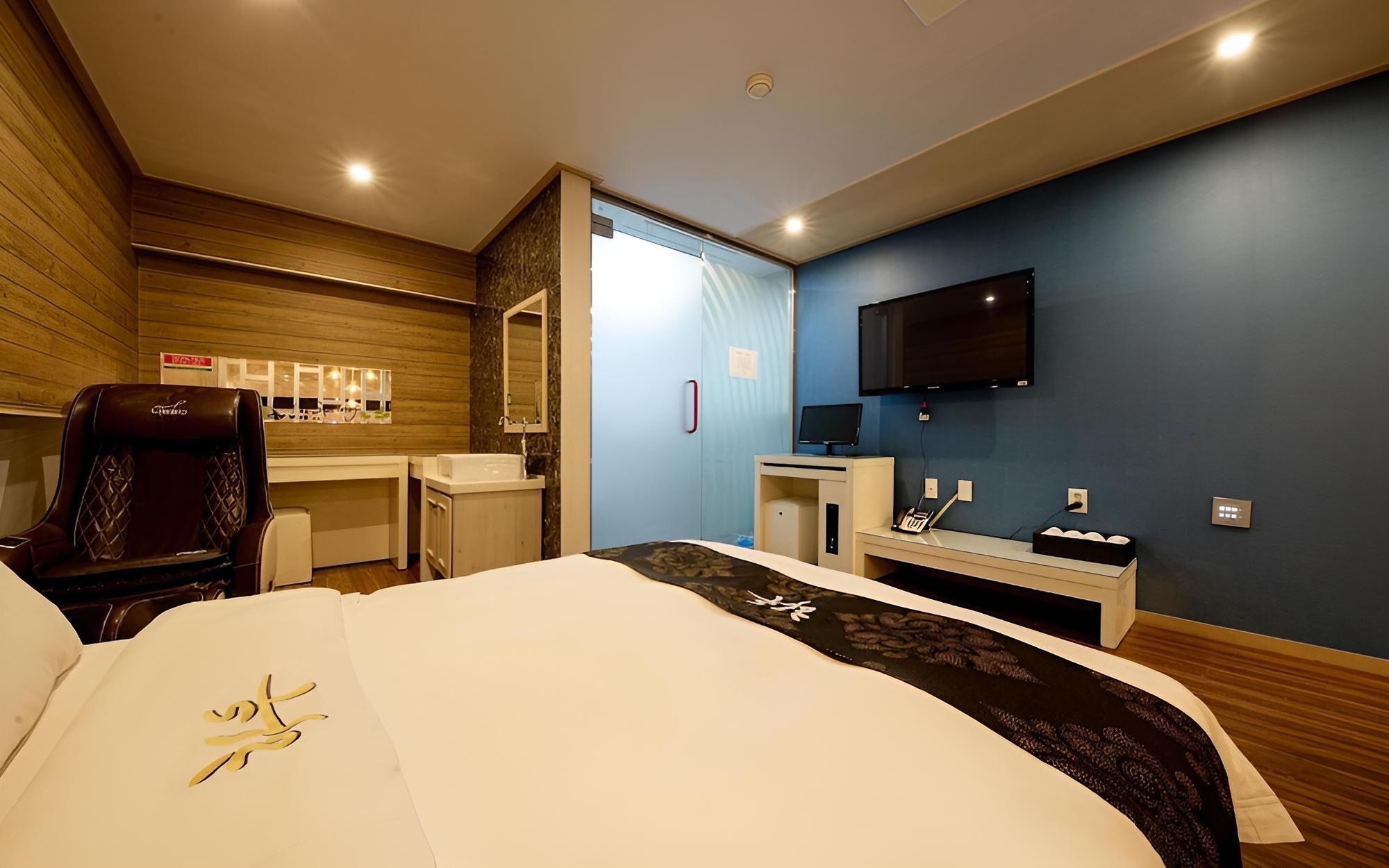 Room (Double story room(love chair)) - Photo 6