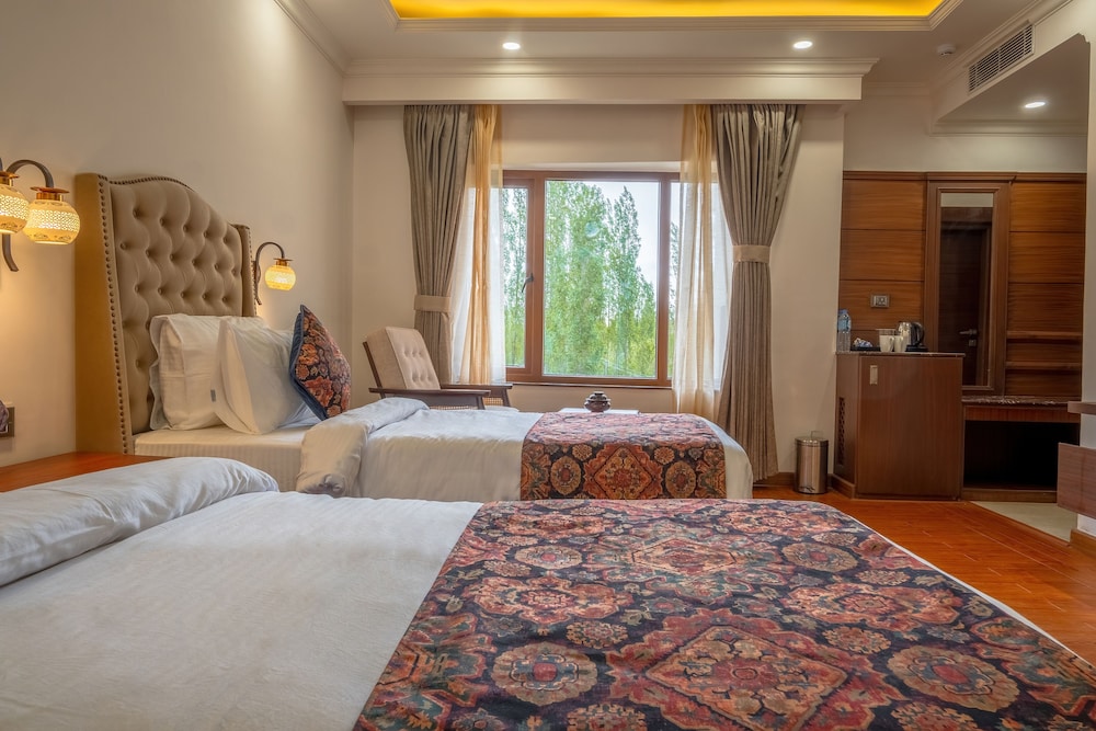 Luxury Room