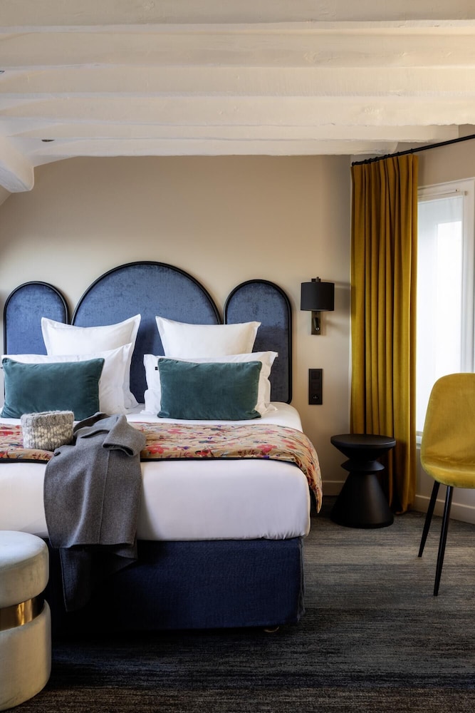 Hôtel Maxim Opéra bedroom photo