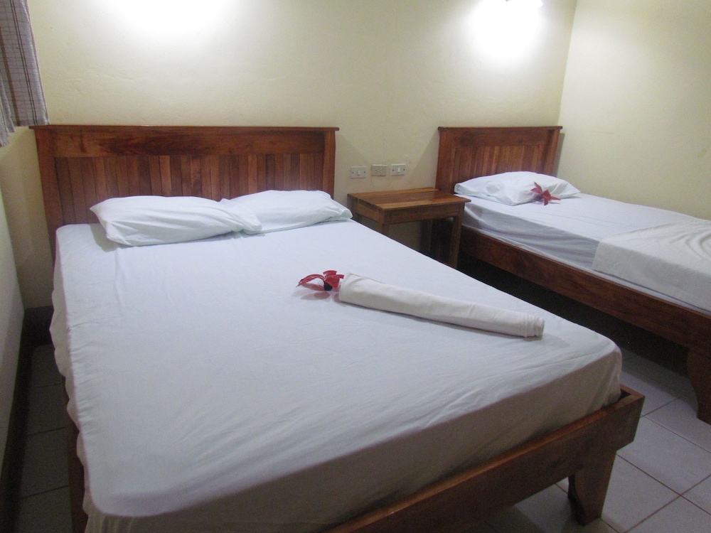Deluxe Quadruple Room, 2 Double Beds, Non Smoking photo 1