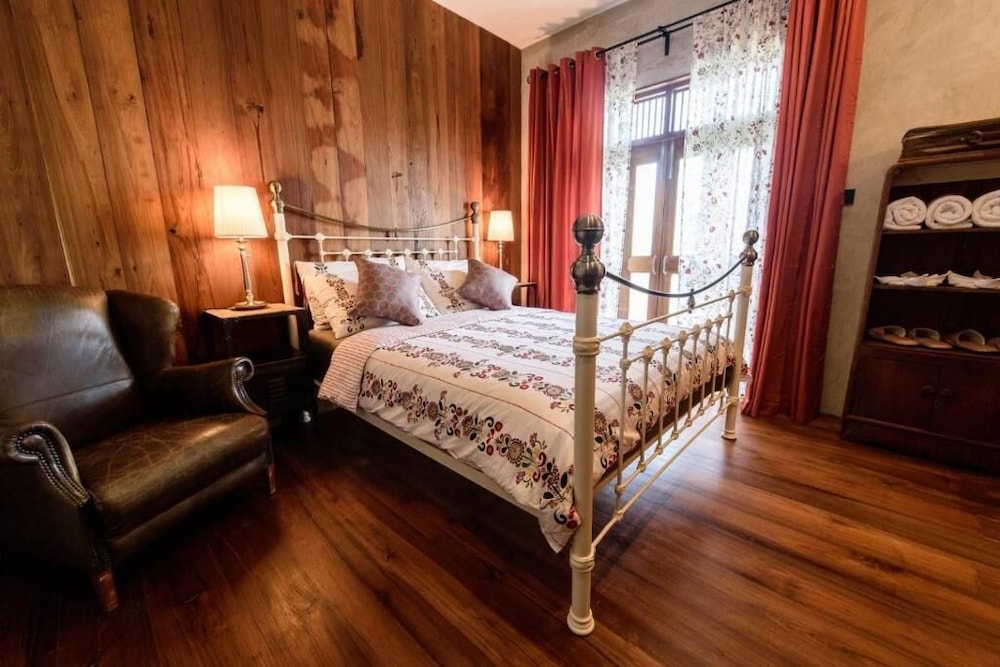 Junior Suite, Non Smoking, River View
