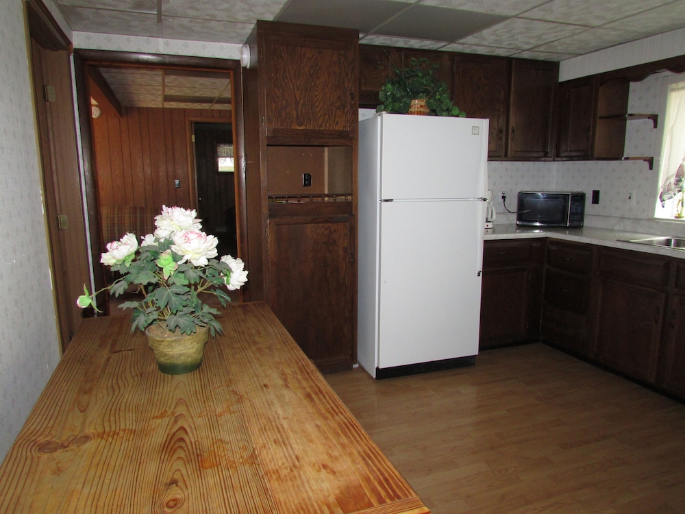 Room, 3 Bedrooms, 2 Bathrooms, Full Kitchen, Poolside, 1 King, 2 queens, 2 sofabeds photo 2