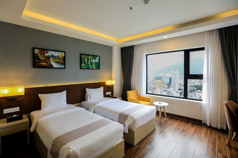 Deluxe Twin Room, 1 Bedroom, City View photo 1