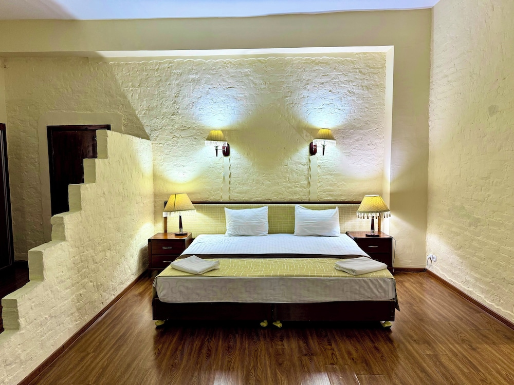 Family Room - Photo 1