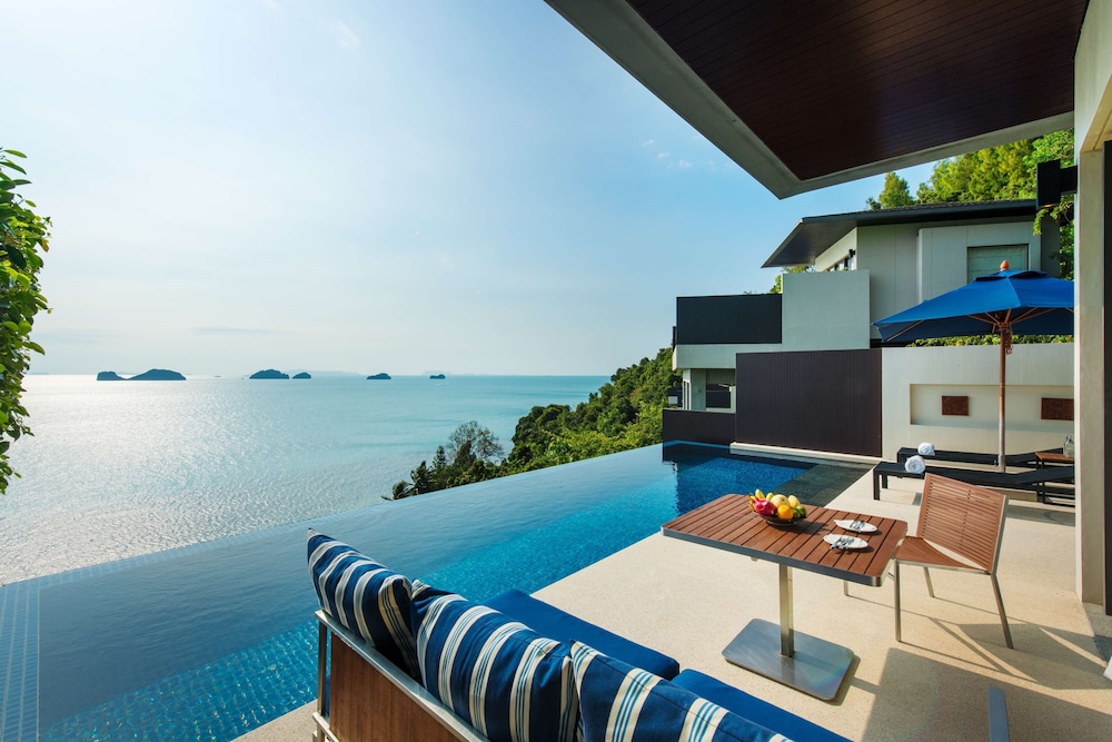 1-Bedroom, Five Islands view Pool Villa - Photo 4