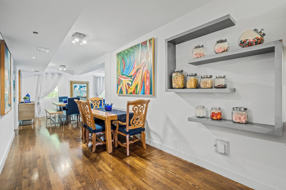 Family Room - Photo 13