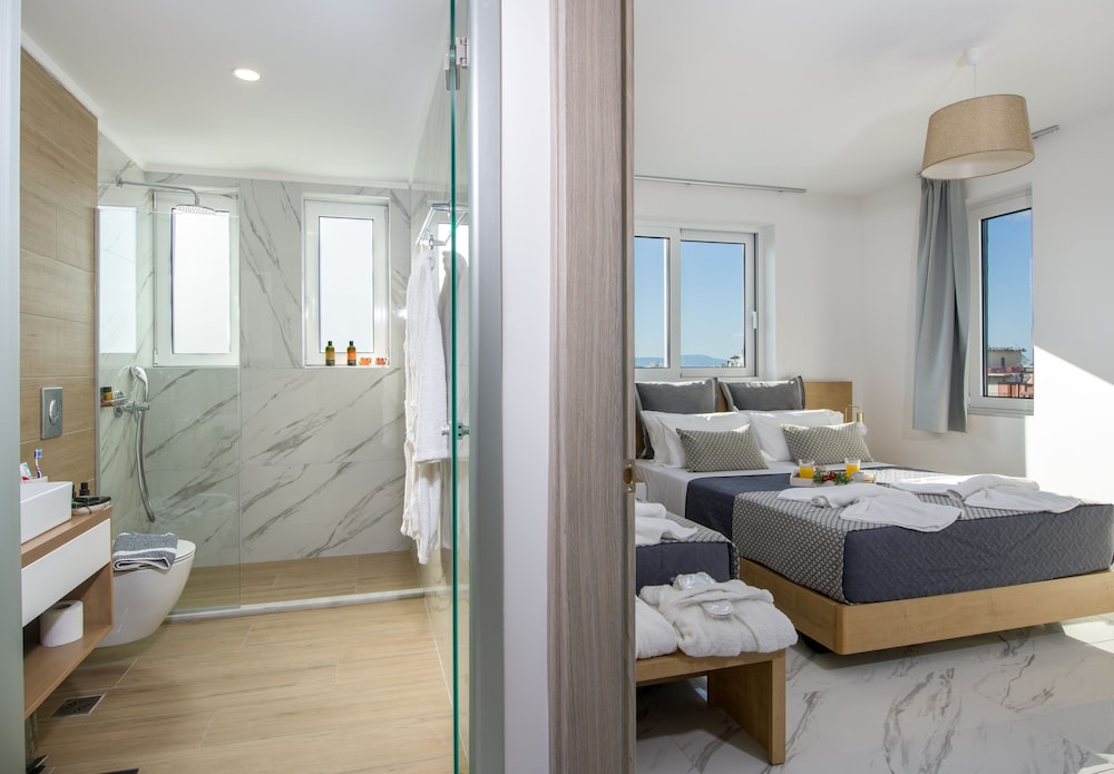 City Quadruple Room