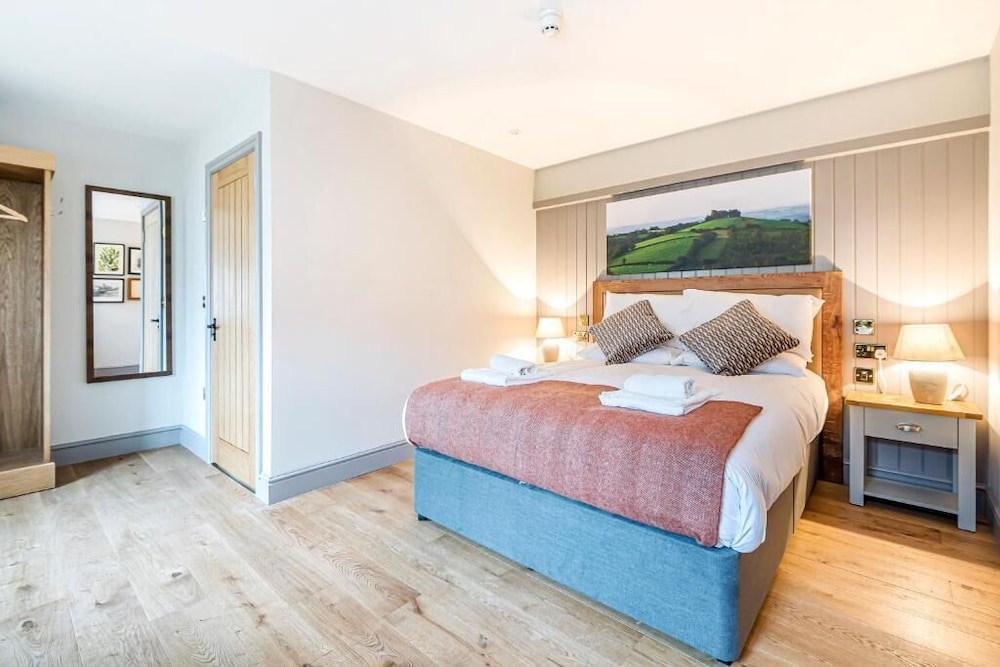 Superior Double Room, Ensuite photo 2