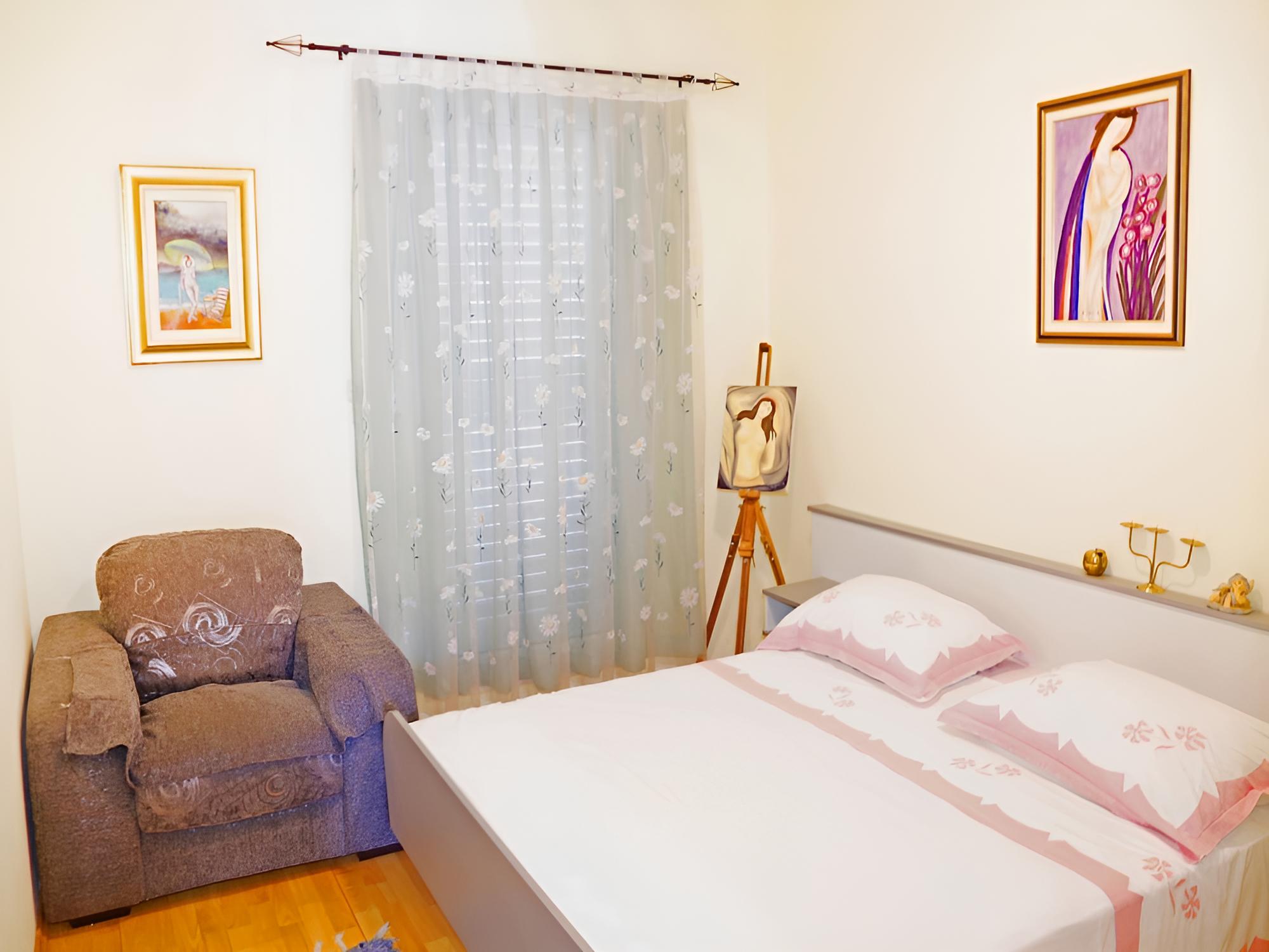 Apartment (Matea - with nice garden - A3(4+1) do) photo 2