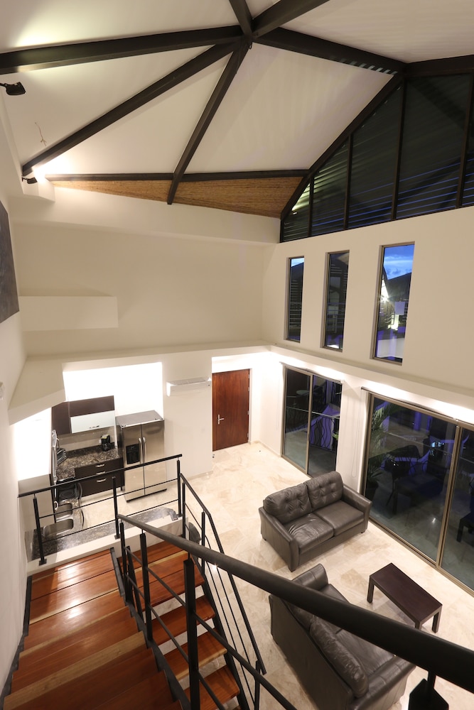 Indian Ocean Penthouse, 3 Bedrooms, 3 Bathrooms, Kitchen & 2 plunge pools