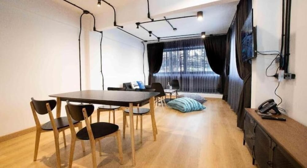 Studio Double room (Stair access only)