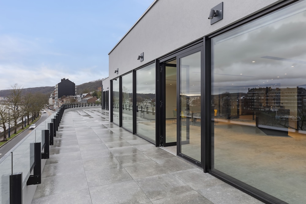 Privilege, Room, 1 King Bed, Terrace, River View - Photo 5