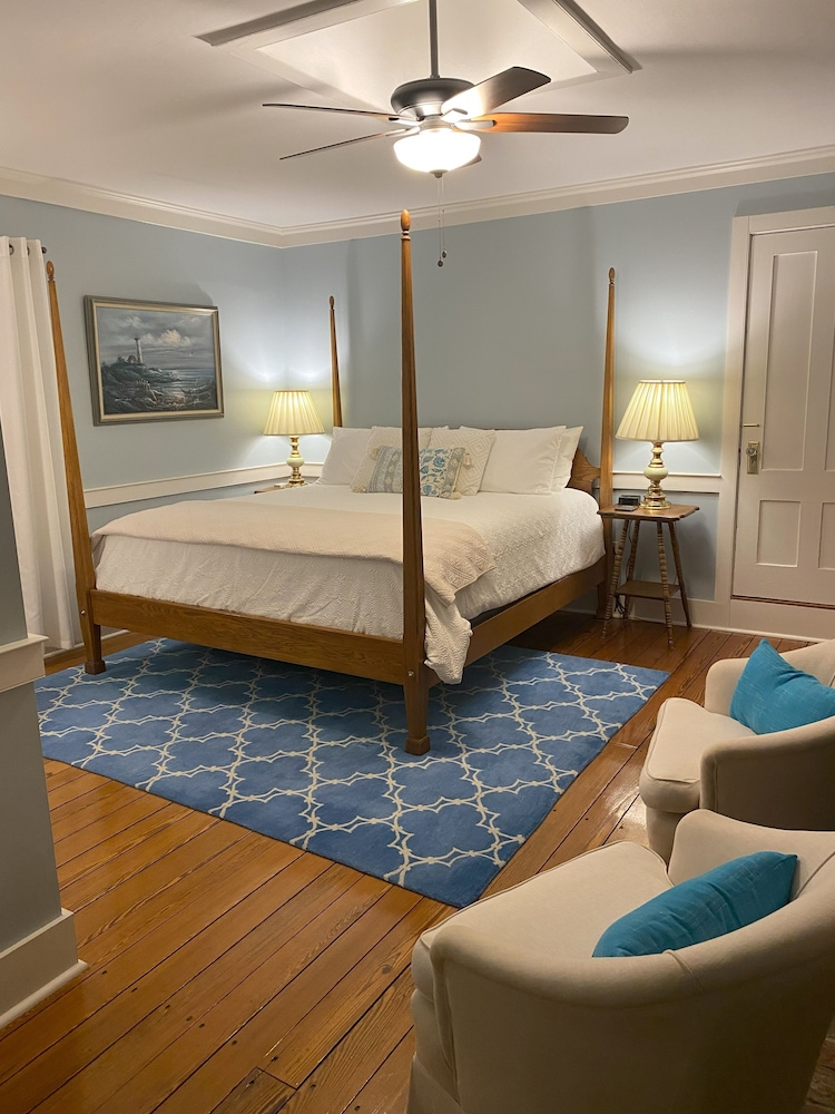 Room, 1 King Bed, Garden View (Navigator’s Quarters) photo 1